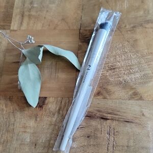 White Makeup Brush